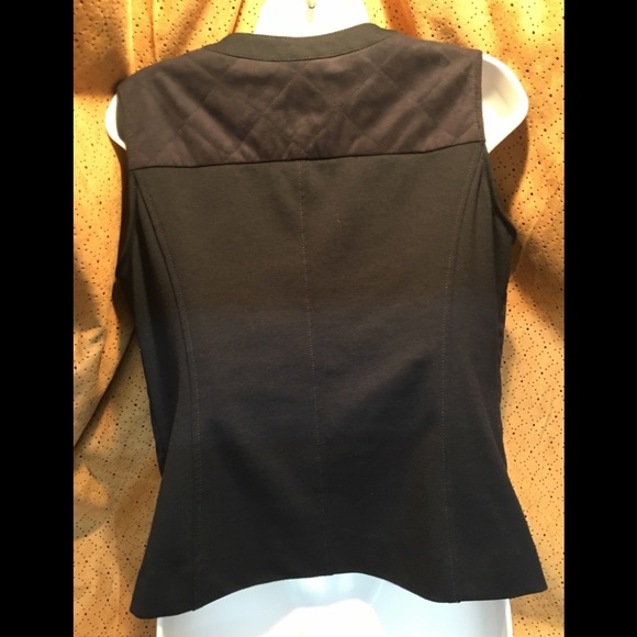 Jones of New York- Quilted black vest size Pm - Picture 2 of 6